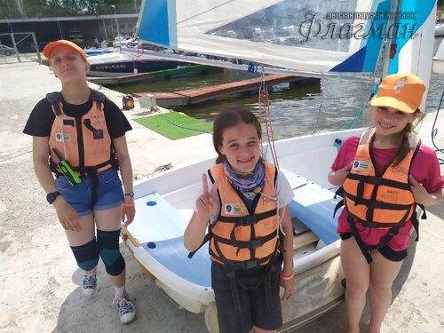 da4978a4.ID Photo.103553